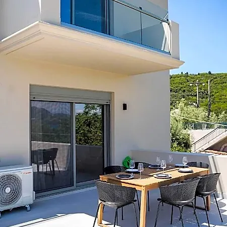 Two-bedroom Sea View Lefkáda